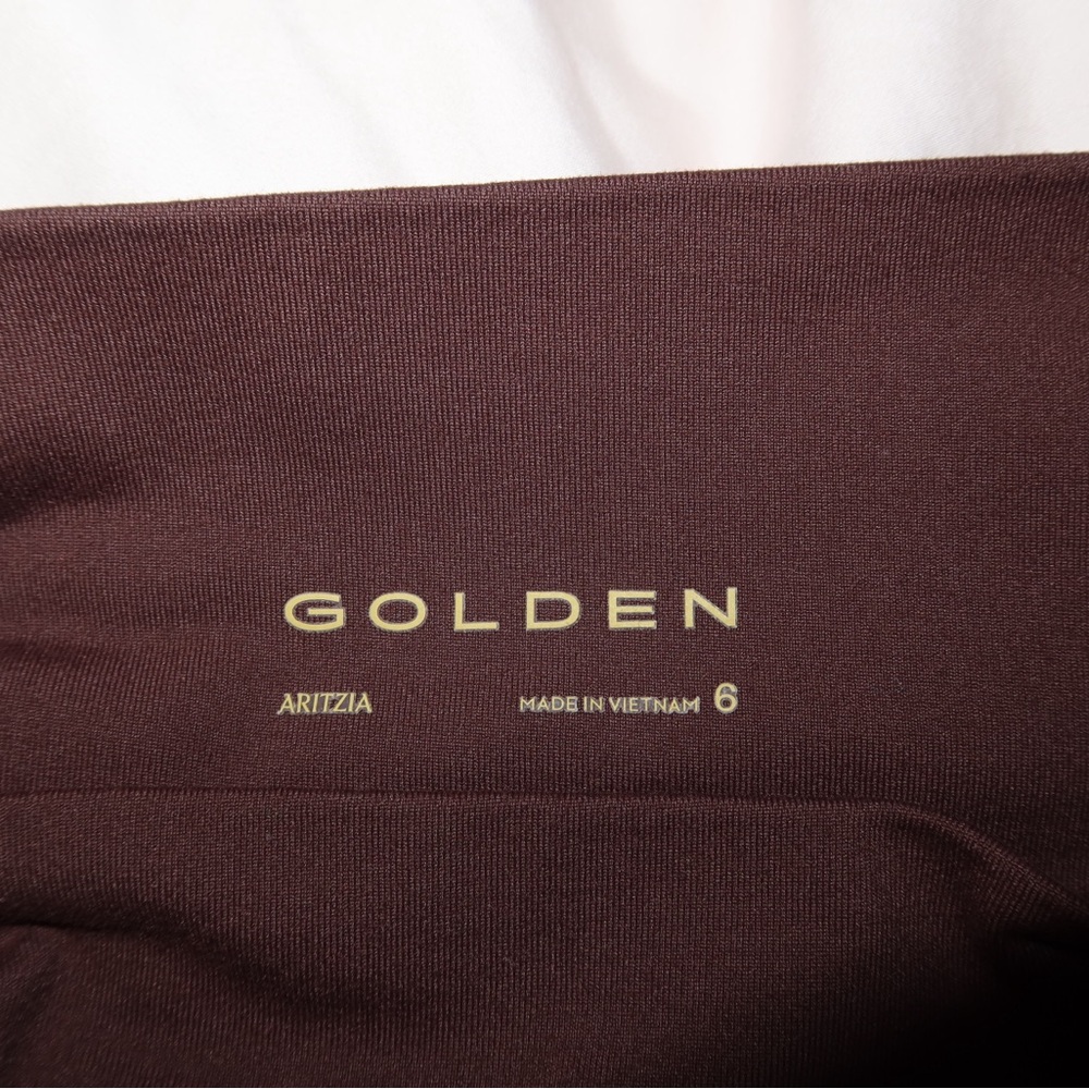 Aritzia Golden Set – Rich Mocha Brown (Tee + Bra + Shorts) | S/M/6 - Picture 7 of 7